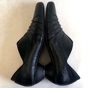 Josef Seibel 8 Black Leather Loafers Low Heels 39